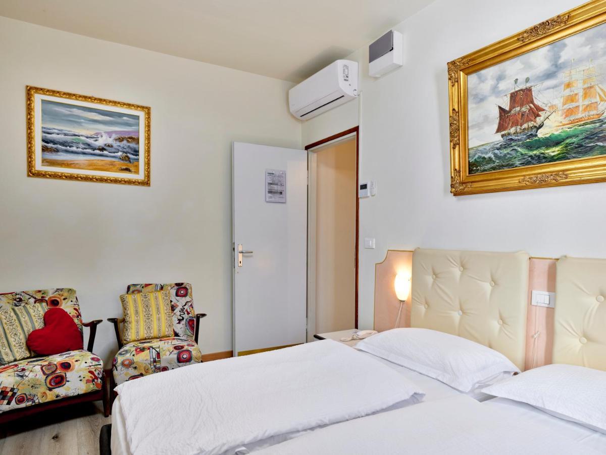 Hotel San Marco Garda  Exterior photo